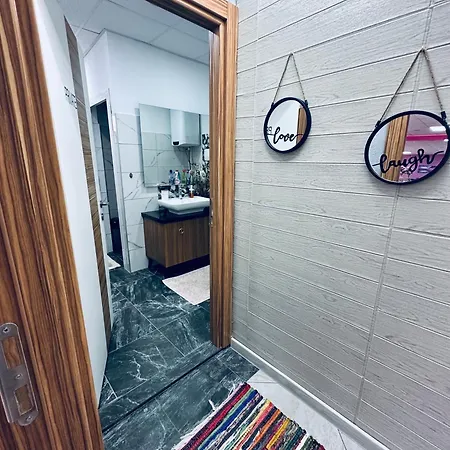 Jully Sweet Apartment